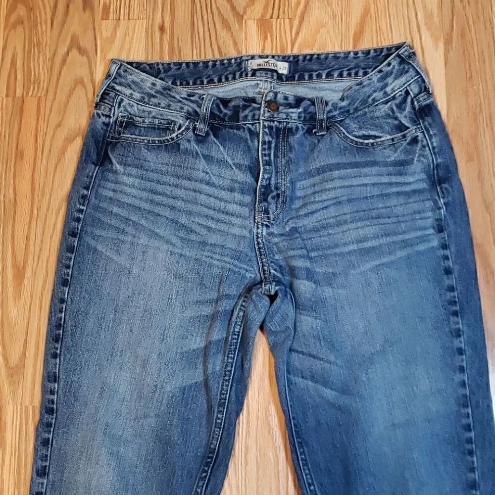 Hollister Jeans   - Picture 2 of 10